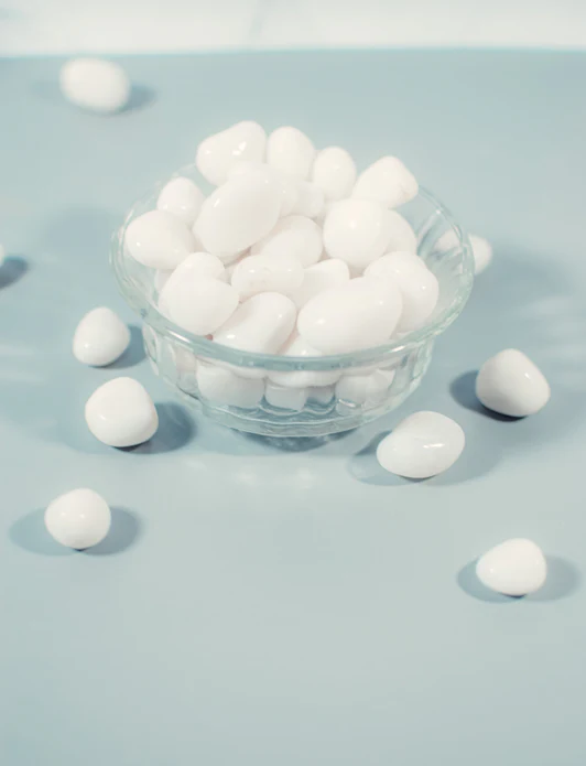 White Quartz <br>Pebbles